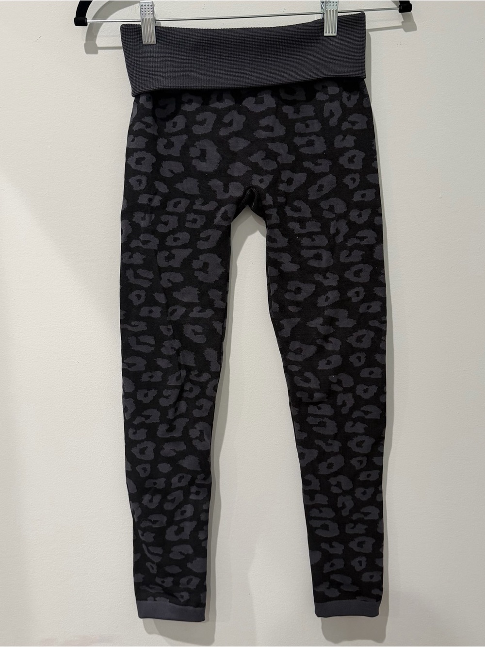 Girls' Black Leopard Print Leggings